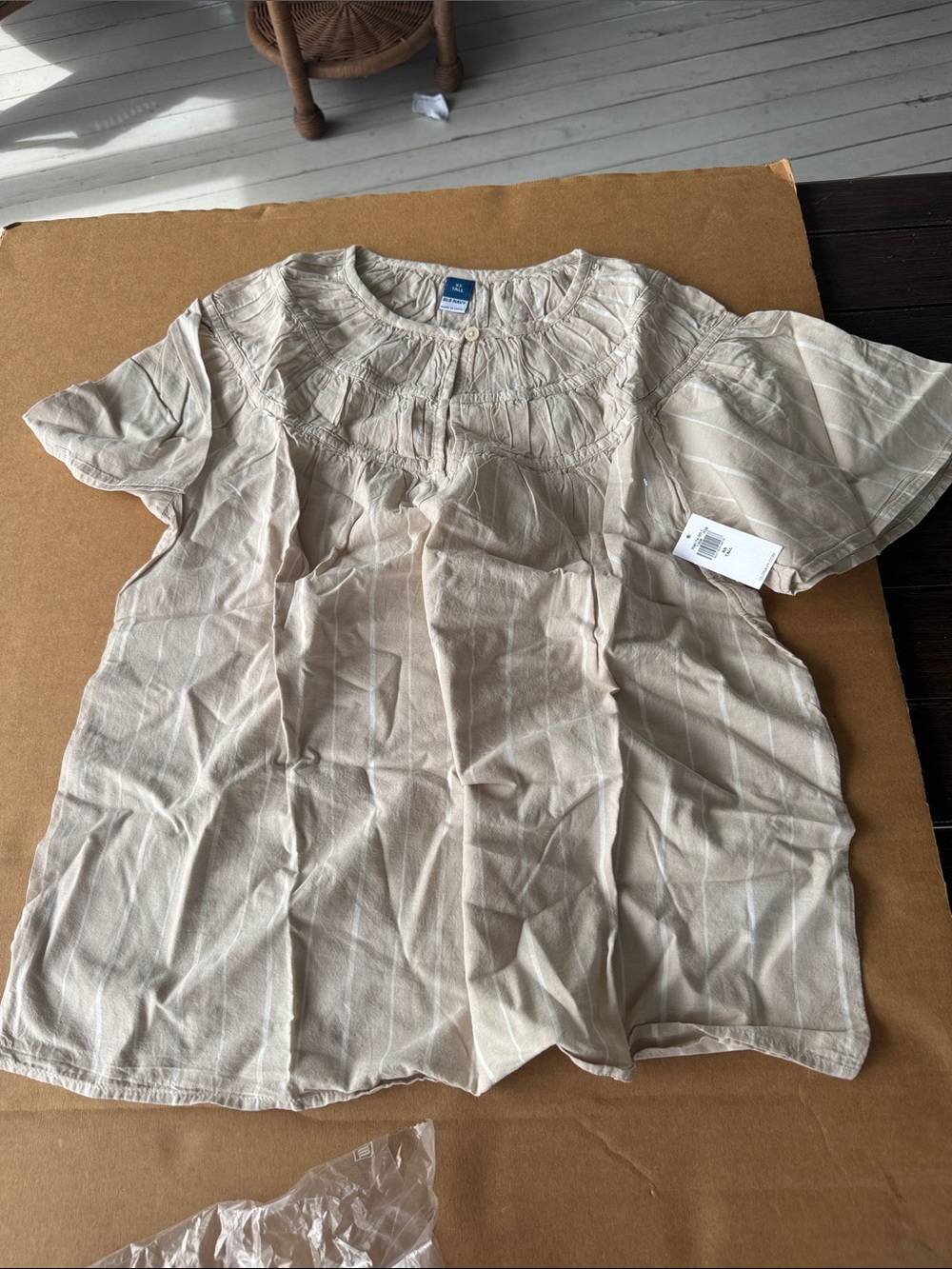 Old Navy Cream Striped Short-Sleeve Peasant Blouse